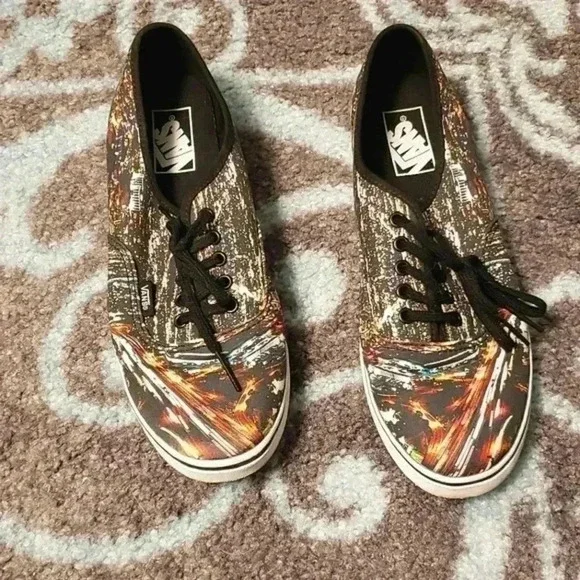 LIKE NEW VANS CITY LIGHTS - Picture 3 of 4